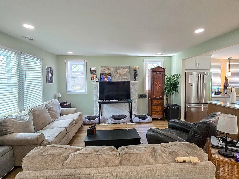 3014 Hope Valley Rd — Photo 5