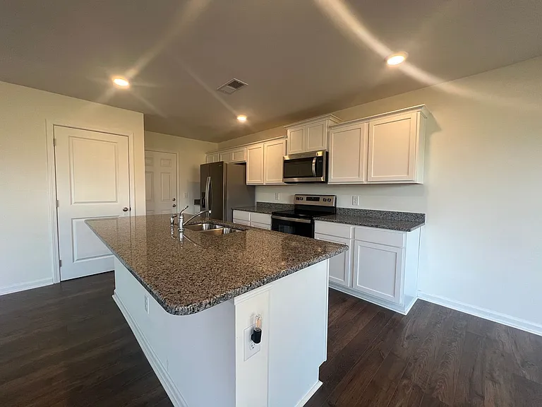 467 Cox Hollow Rd — Photo 5