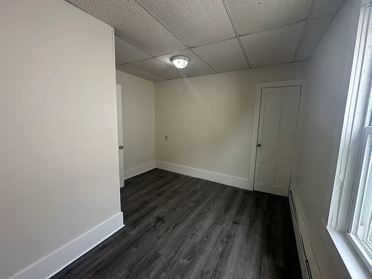 697 Main St #3 — Photo 6