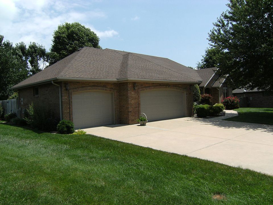1st image of 727 W Osage Dr