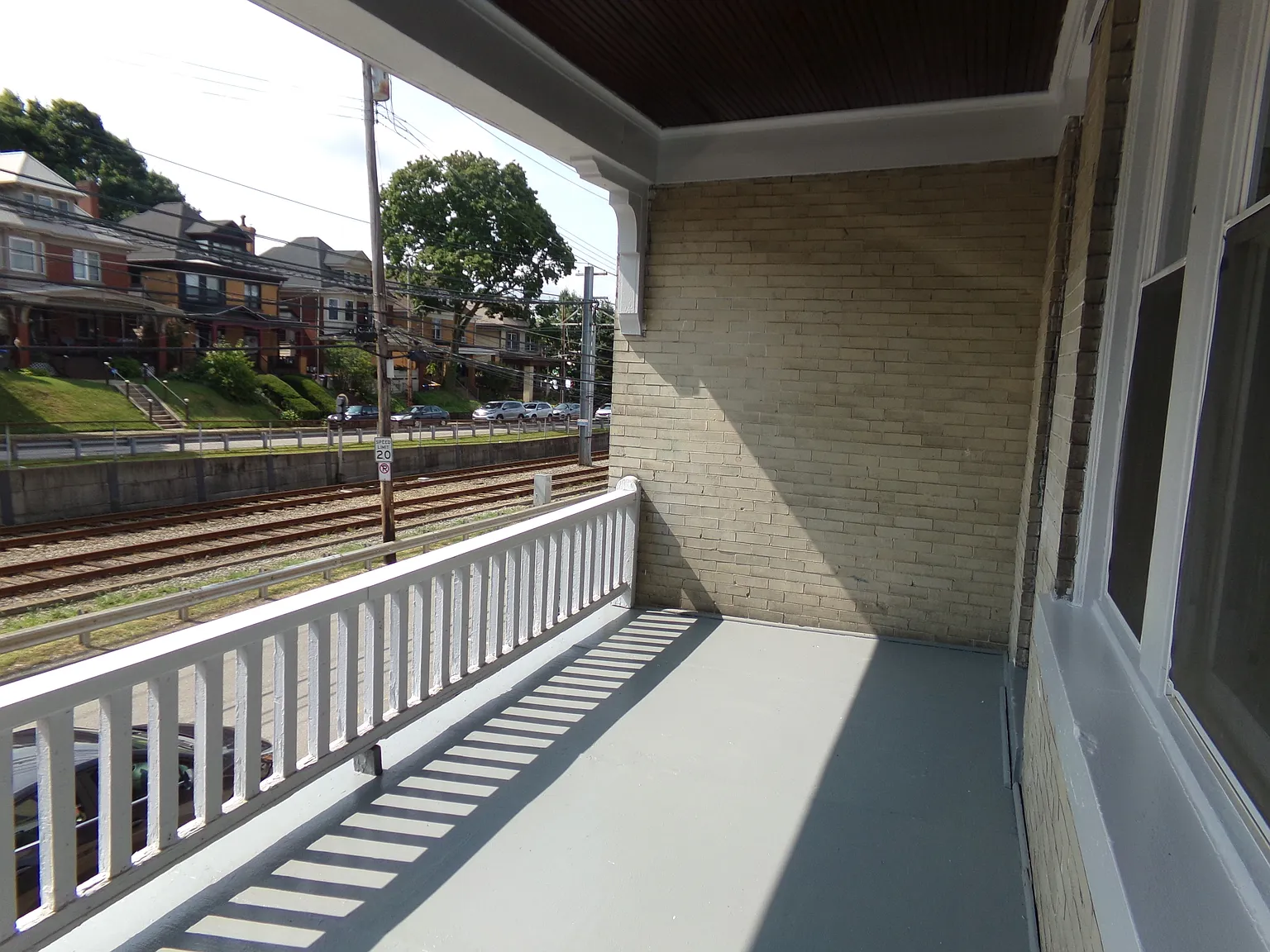 3 bed, 1500 sqft, $1,600 — Photo 3