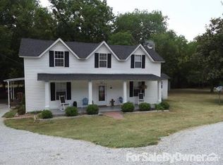 333 Maggart Rd, Elmwood, TN 38560