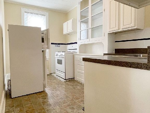 3rd image of 21-18 43rd St #2