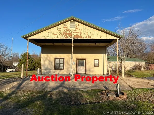 808 SE 15th St, Wagoner, OK 74467