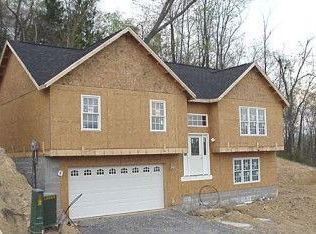 327 Hidden Point Trl, Morgantown, WV 26508