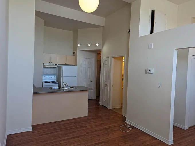 505 Simcoe St S #1A — Photo 7