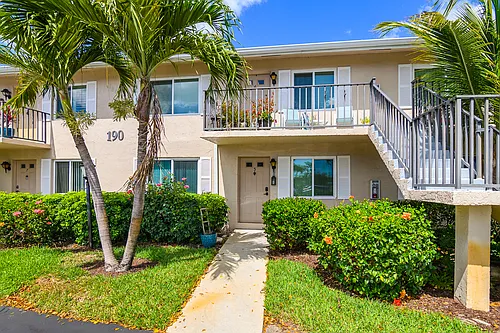 190 Palm Dr Photo 1