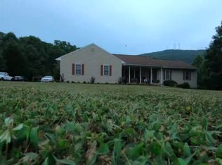 185 Foxgrape Cir, Rocky Mount, VA 24151