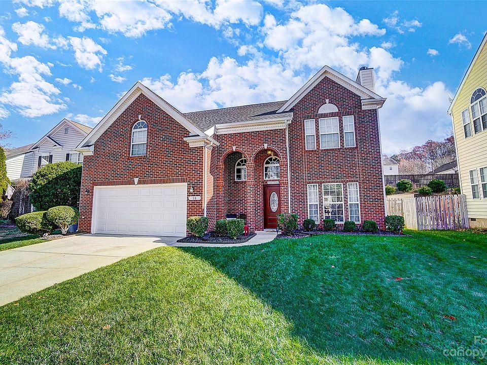 1st image of 98 Poplar Woods Dr