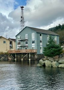 2843 Tongass Ave APT 4, Ketchikan, AK, 99901