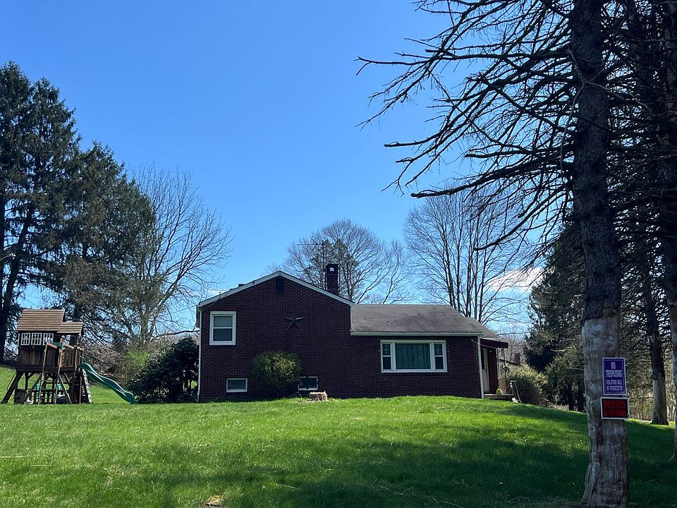 1st image of 242 Victory Rd