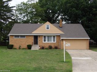 1766 Sunset Dr, Richmond Hts, OH