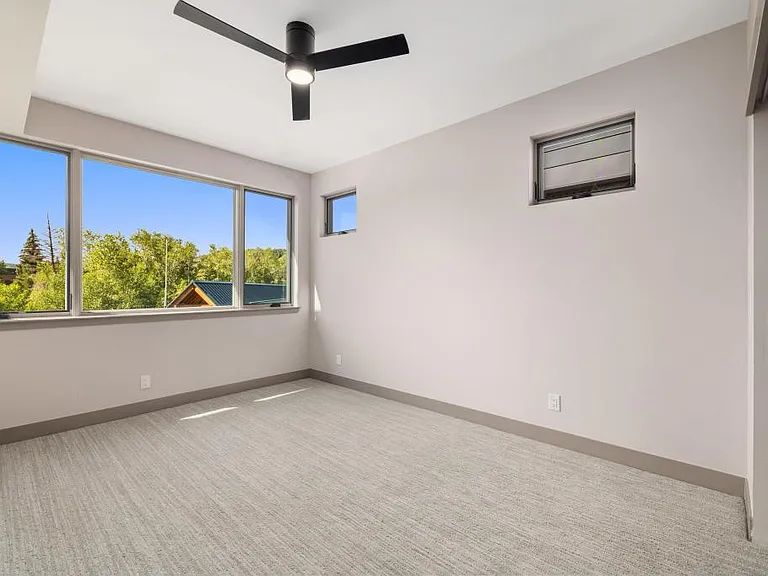Bedroom-Wall-t0-Wall Windows