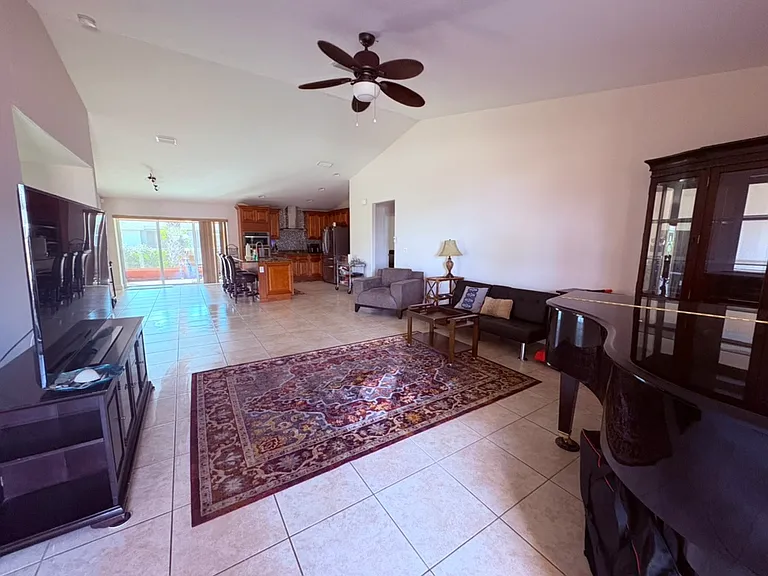 9025 Murcott Dr W — Photo 13
