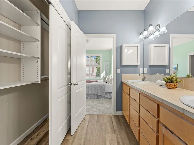 2352 NW Brewer Ln — Photo 30