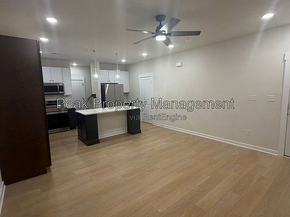 4th image of 3446 Carlton St #6B