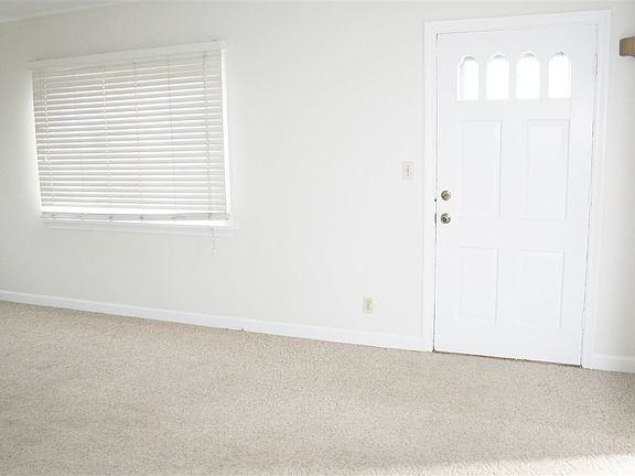 4th image of 3211 N Sherwood Ave