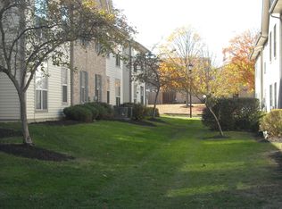 4641 Barrington Club Dr, Columbus, OH 43220