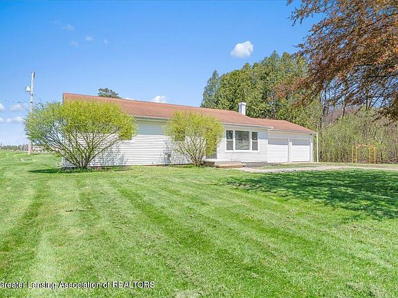 3rd image of 3776 Hendee Rd