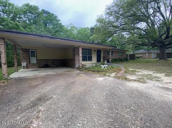 4100 Crowley Rd, Moss Point, MS 39562