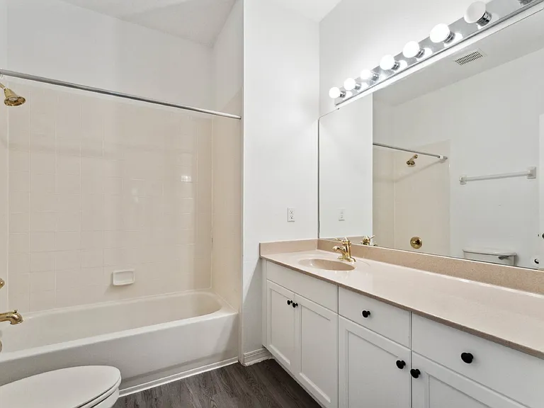 5007 River Gem Ave — Photo 15