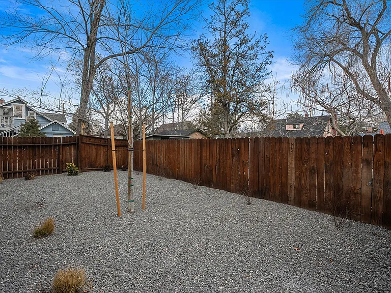 545 Modoc Ave — Photo 30