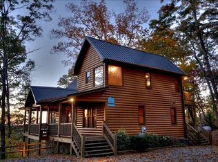 35 Henderson Ln, Mineral Bluff, GA 30559