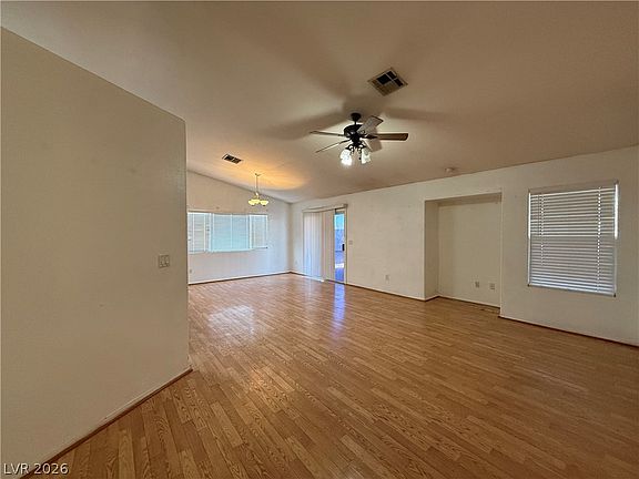 5th image of 5244 French Lavender St