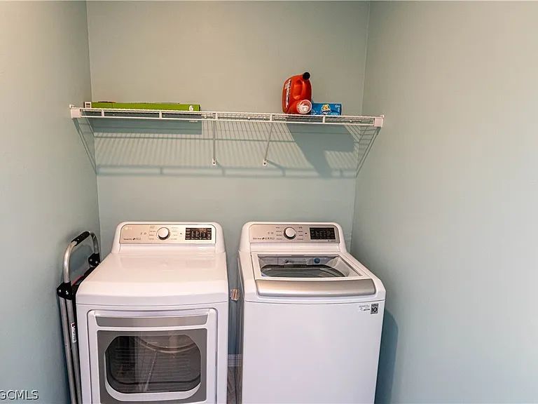 4431 Dutchess Park Rd — Photo 20