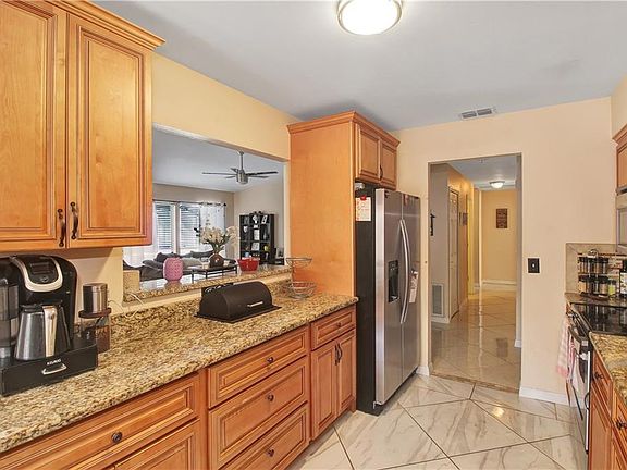 5th image of 1412 Piney Branch Cir
