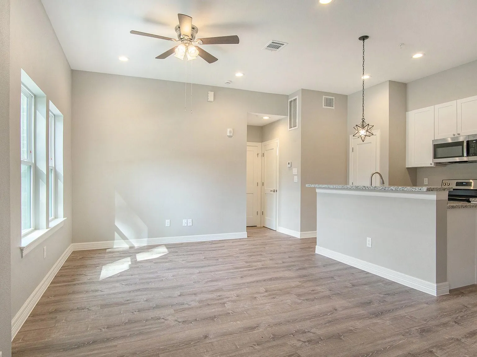 5262 Ella Blvd — Photo 4