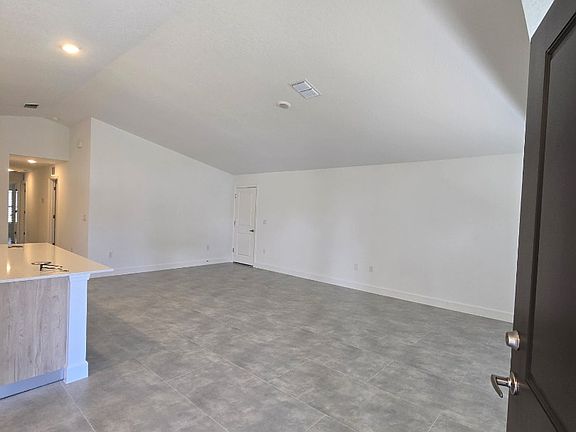 5th image of 1659 Javier St Unit 1