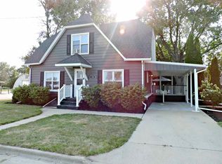 754 4th St, Jesup, IA