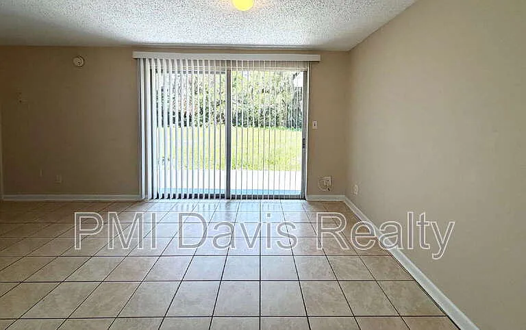 10726 Merida Dr — Photo 4