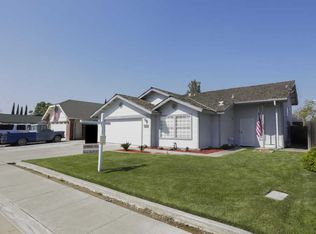 2360 Fernwood Dr, Hanford, CA