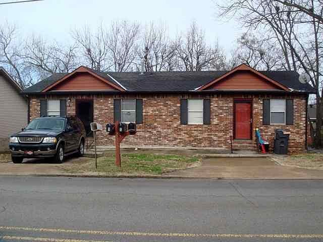2nd image of 2612 Stallings Ln