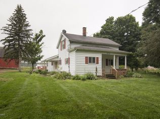 9518 Pennfield Rd, Battle Creek, MI 49014