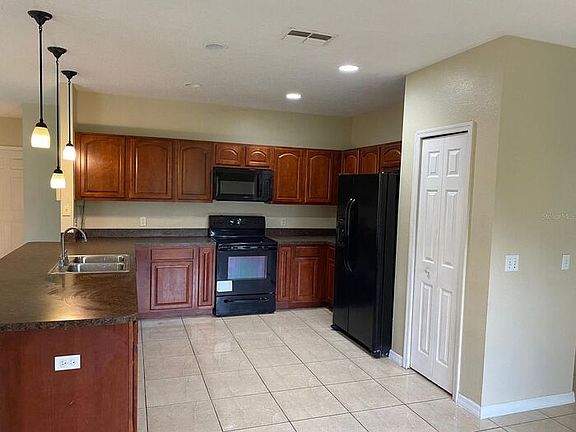 2nd image of 2299 Rock Dr