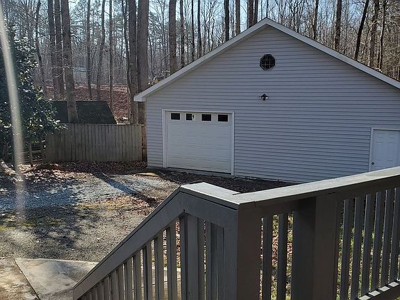 4th image of 3150 E Calloway Dr