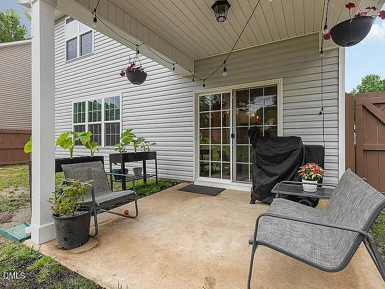 325 Whetstone Dr — Photo 24