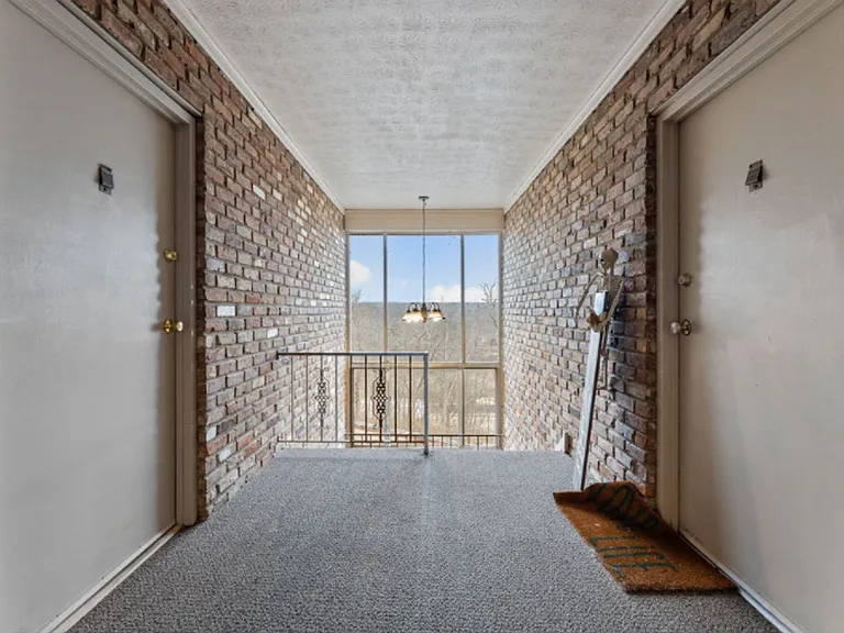 245 S 2nd St #11 — Photo 16