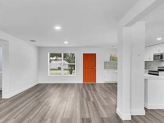 2nd image of 301 NE 42nd Ct