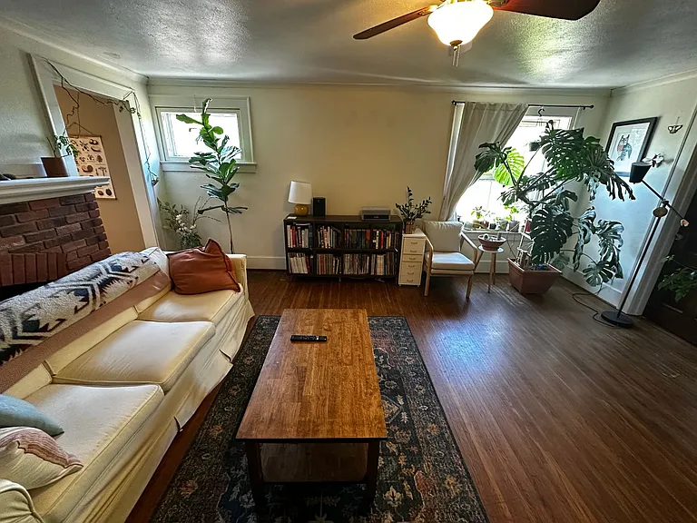 27 Vick Park #A — Photo 10