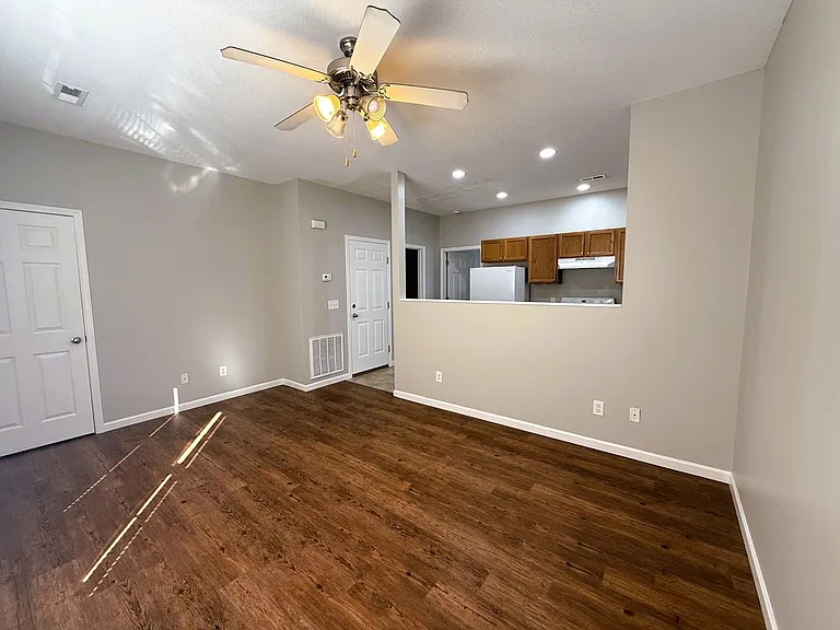 405 Christian Church Rd — Photo 5