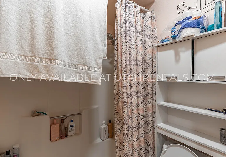 948 N 50 E #305 — Photo 17