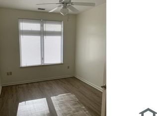 1510 W Poplar St #301, Philadelphia, PA 19130