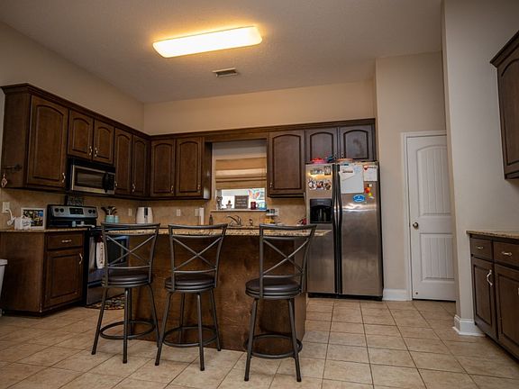 5th image of 46 Lee Road 2174