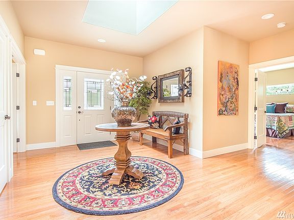 4th image of 38638 Benchmark Ave NE
