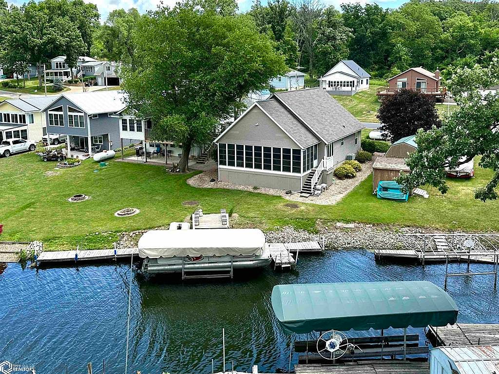 3218 E Lakeshore Dr, Brooklyn, IA 52211 MLS 6309109 Zillow