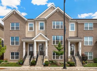 787 Lee St, Des Plaines, IL 60016